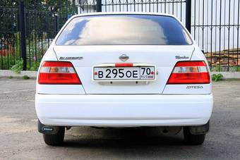 2000 Nissan Bluebird Photos