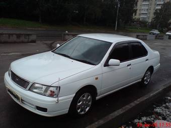 2000 Nissan Bluebird Photos