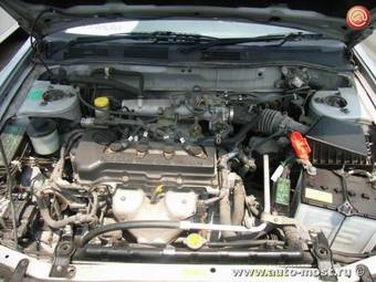 2000 Nissan Bluebird Photos