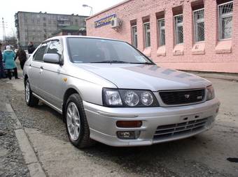 2000 Nissan Bluebird Pictures