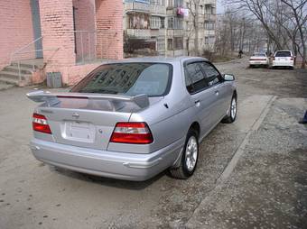 2000 Nissan Bluebird Photos