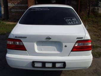 2000 Nissan Bluebird Pictures