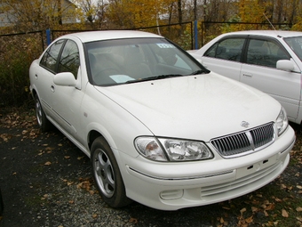 2001 Nissan Bluebird