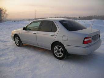 2001 Nissan Bluebird