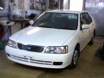 2001 Nissan Bluebird