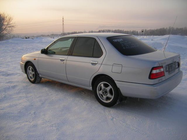 2001 Nissan Bluebird