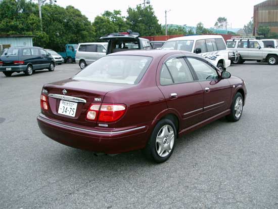 2001 Nissan Bluebird Pictures