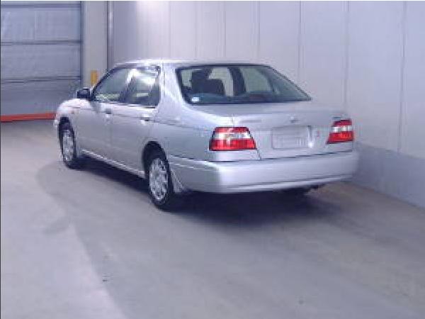 2001 Nissan Bluebird Photos