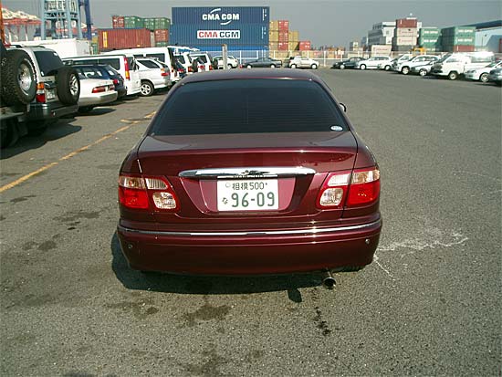 2001 Nissan Bluebird Wallpapers