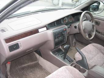 2001 Nissan Bluebird Pictures