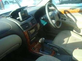 2001 Nissan Bluebird Photos