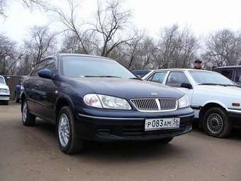 2001 Nissan Bluebird Photos