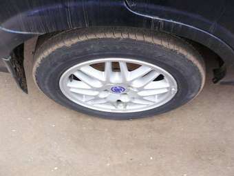 2001 Nissan Bluebird Wallpapers