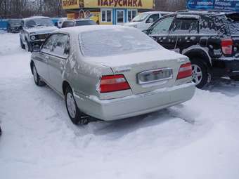 2001 Nissan Bluebird Pictures