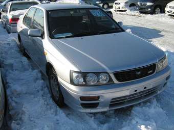 2001 Nissan Bluebird Photos