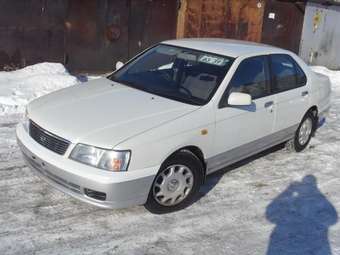 2001 Nissan Bluebird Photos