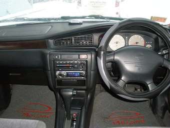 2001 Nissan Bluebird Pictures