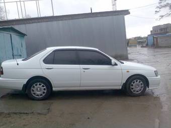 2001 Nissan Bluebird Pictures