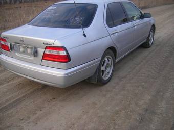 2001 Nissan Bluebird Pictures