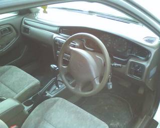 2001 Nissan Bluebird Pictures