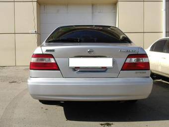 2001 Nissan Bluebird Pictures