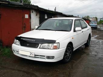 2001 Nissan Bluebird Photos