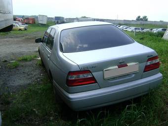 2001 Nissan Bluebird Pictures