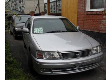 2001 Nissan Bluebird Photos