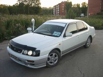 2001 Nissan Bluebird Photos