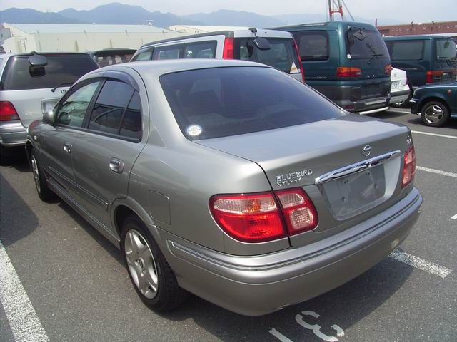 2002 Nissan Bluebird Images