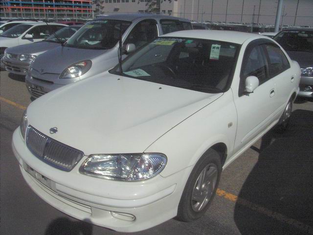 2002 Nissan Bluebird Pics