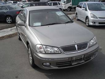 2002 Nissan Bluebird Photos