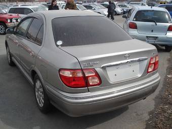 2002 Nissan Bluebird Photos