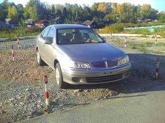 2002 Nissan Bluebird Photos