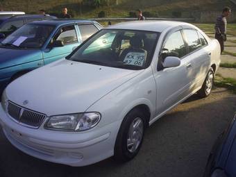 2002 Nissan Bluebird Pictures