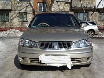 2003 Nissan Bluebird Images