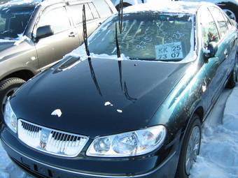 2003 Nissan Bluebird Pictures