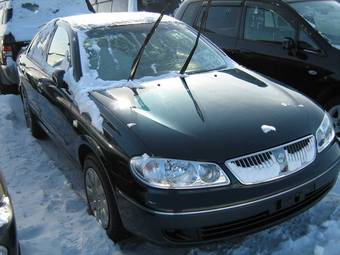 2003 Nissan Bluebird Photos