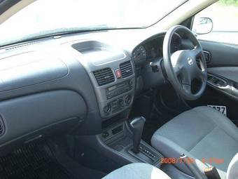 2003 Nissan Bluebird Pictures
