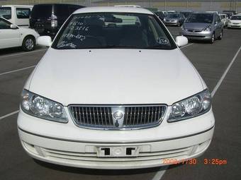 2003 Nissan Bluebird Images