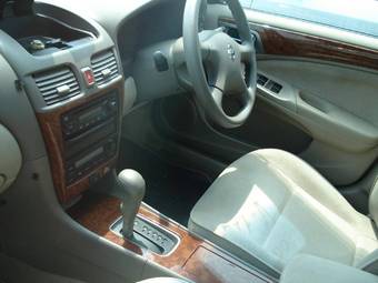 2003 Nissan Bluebird Photos