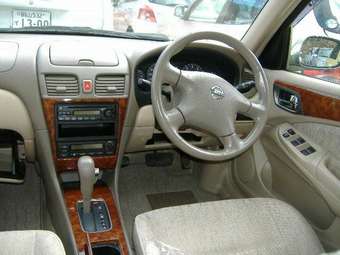 2004 Nissan Bluebird Pictures