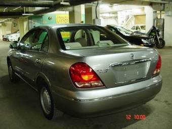 2004 Nissan Bluebird Photos