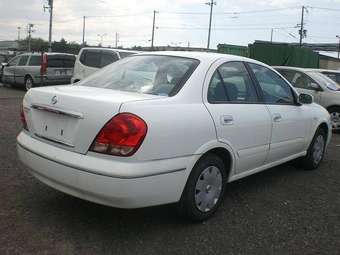 2005 Nissan Bluebird Photos