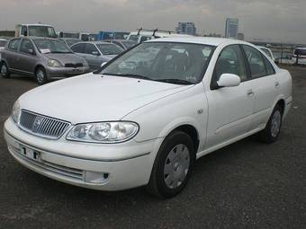 2005 Nissan Bluebird Photos