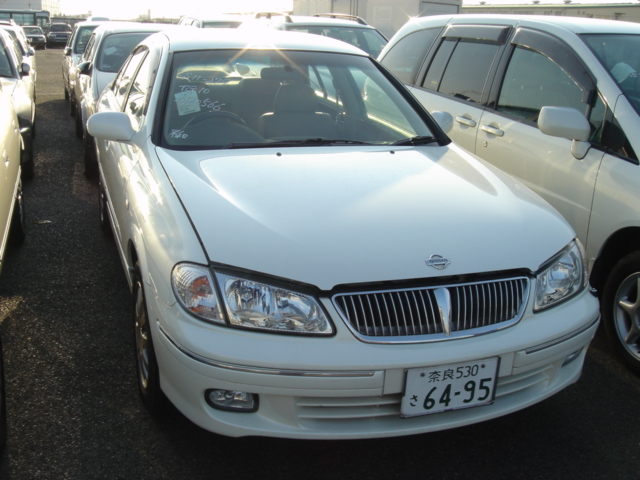 2000 Nissan Bluebird Sylphy Pics
