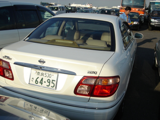 2000 Nissan Bluebird Sylphy Pictures