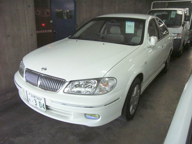 2000 Nissan Bluebird Sylphy Pics