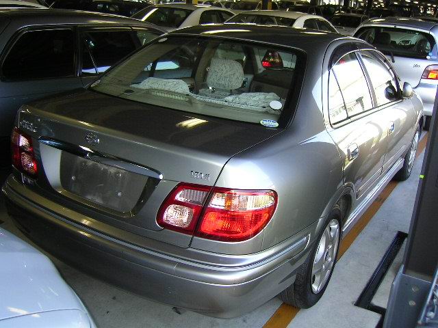 2000 Nissan Bluebird Sylphy Photos