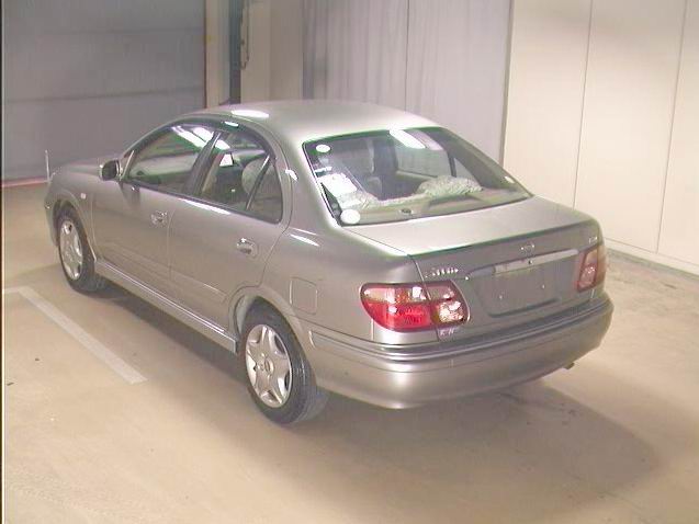 2000 Nissan Bluebird Sylphy Photos